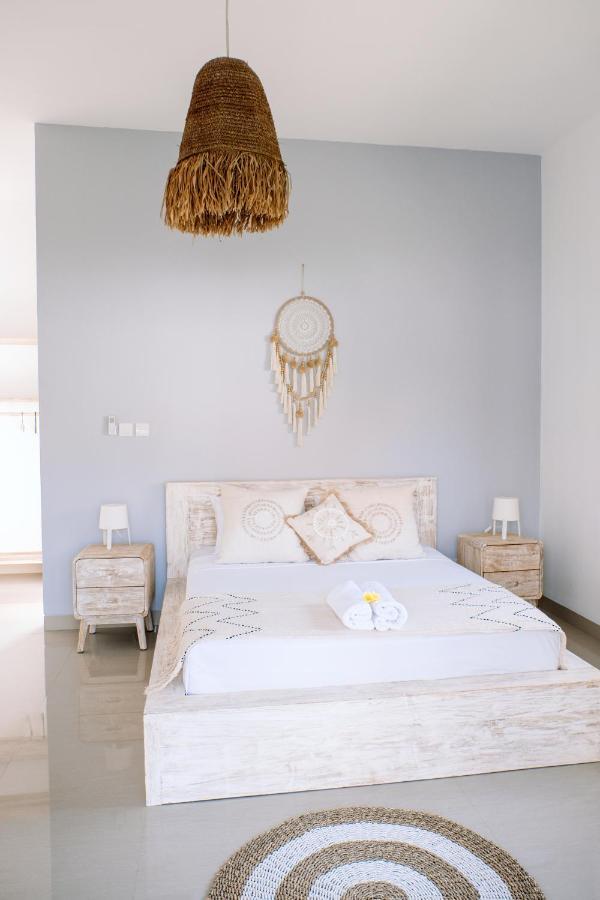 Villa Uhaina Amed Екстериор снимка